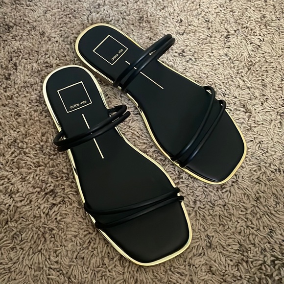 BRAND NEW never worn Dolce Vita Sandals - Picture 1 of 11